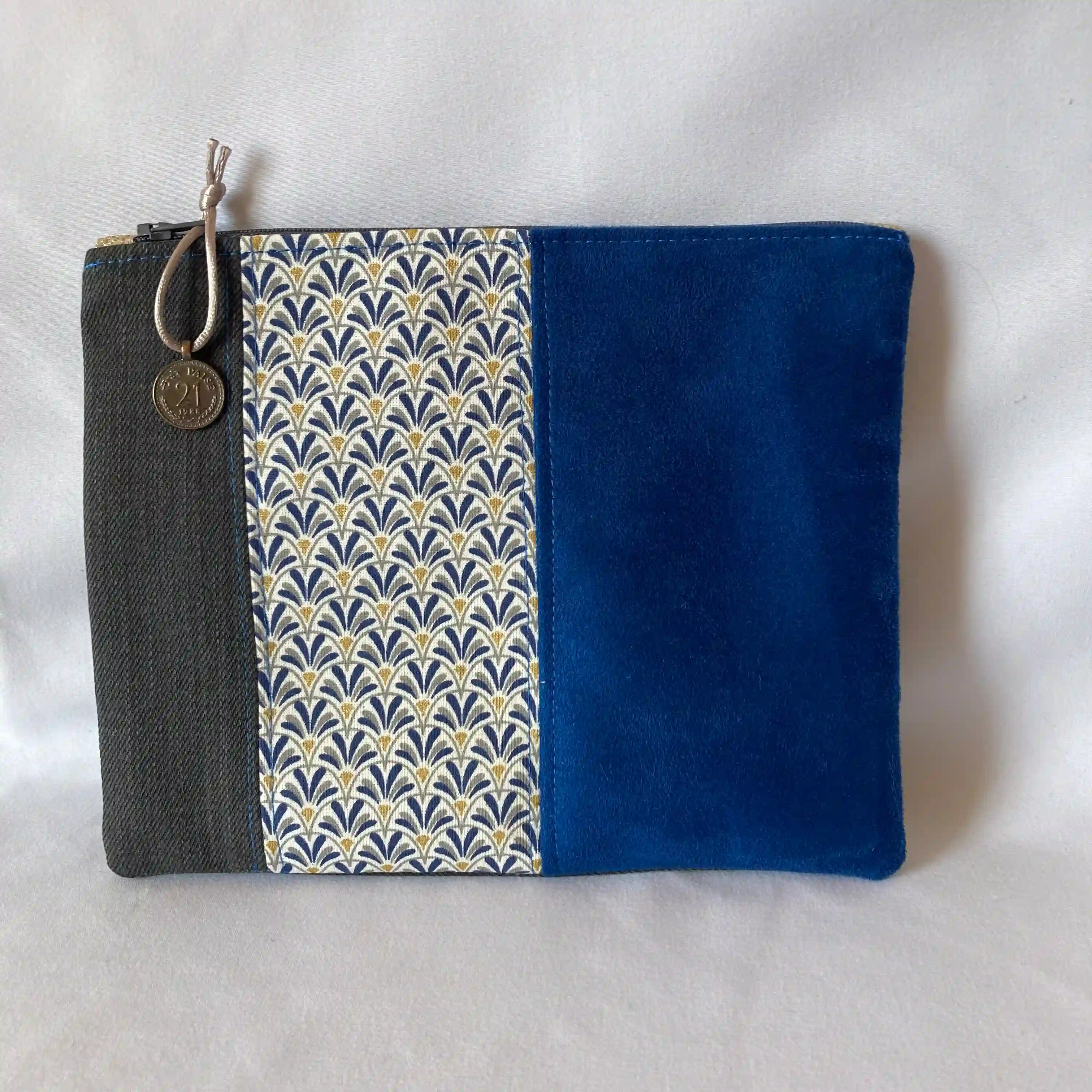 Trousse éventail bleu 1