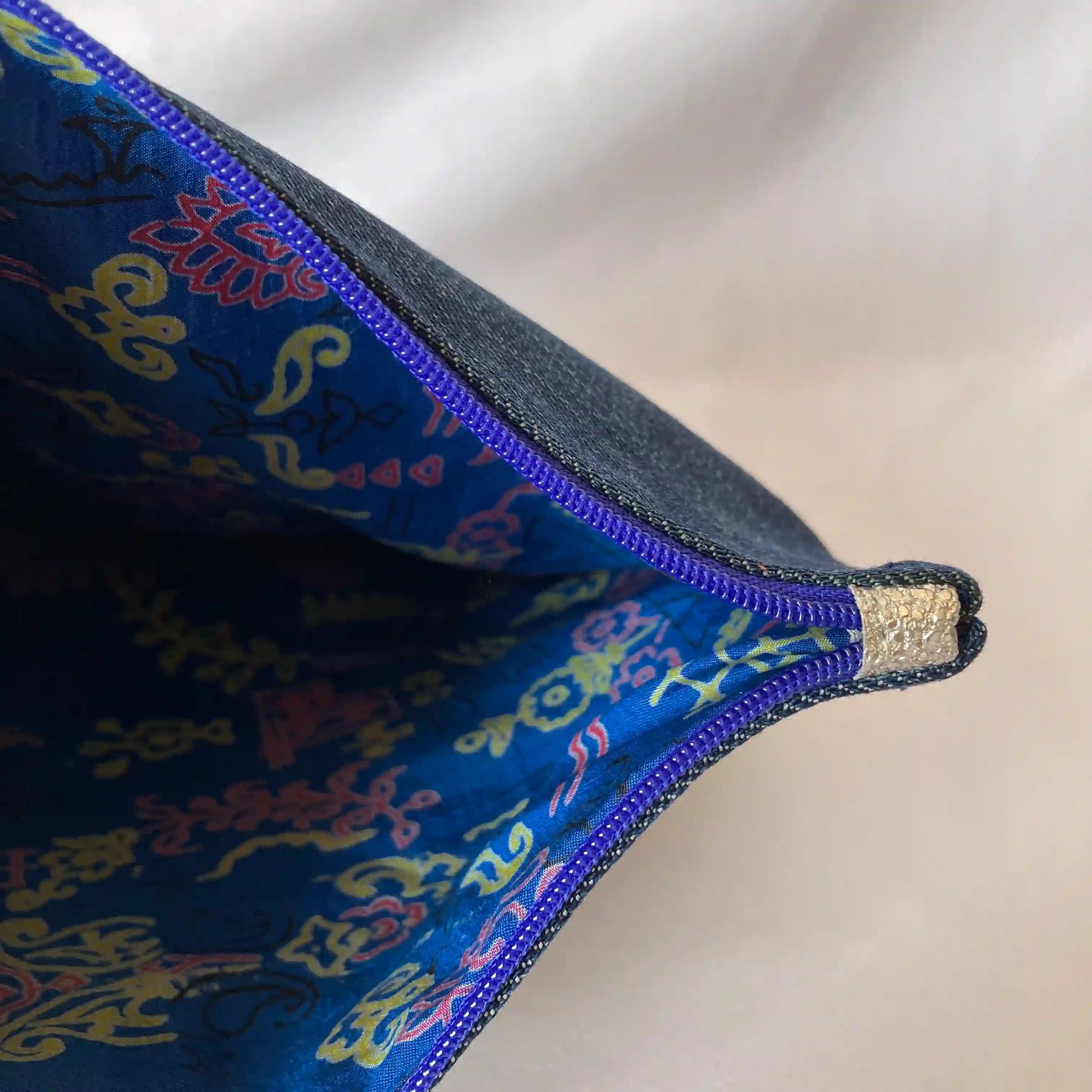 Trousse Paillettes In Blue 3