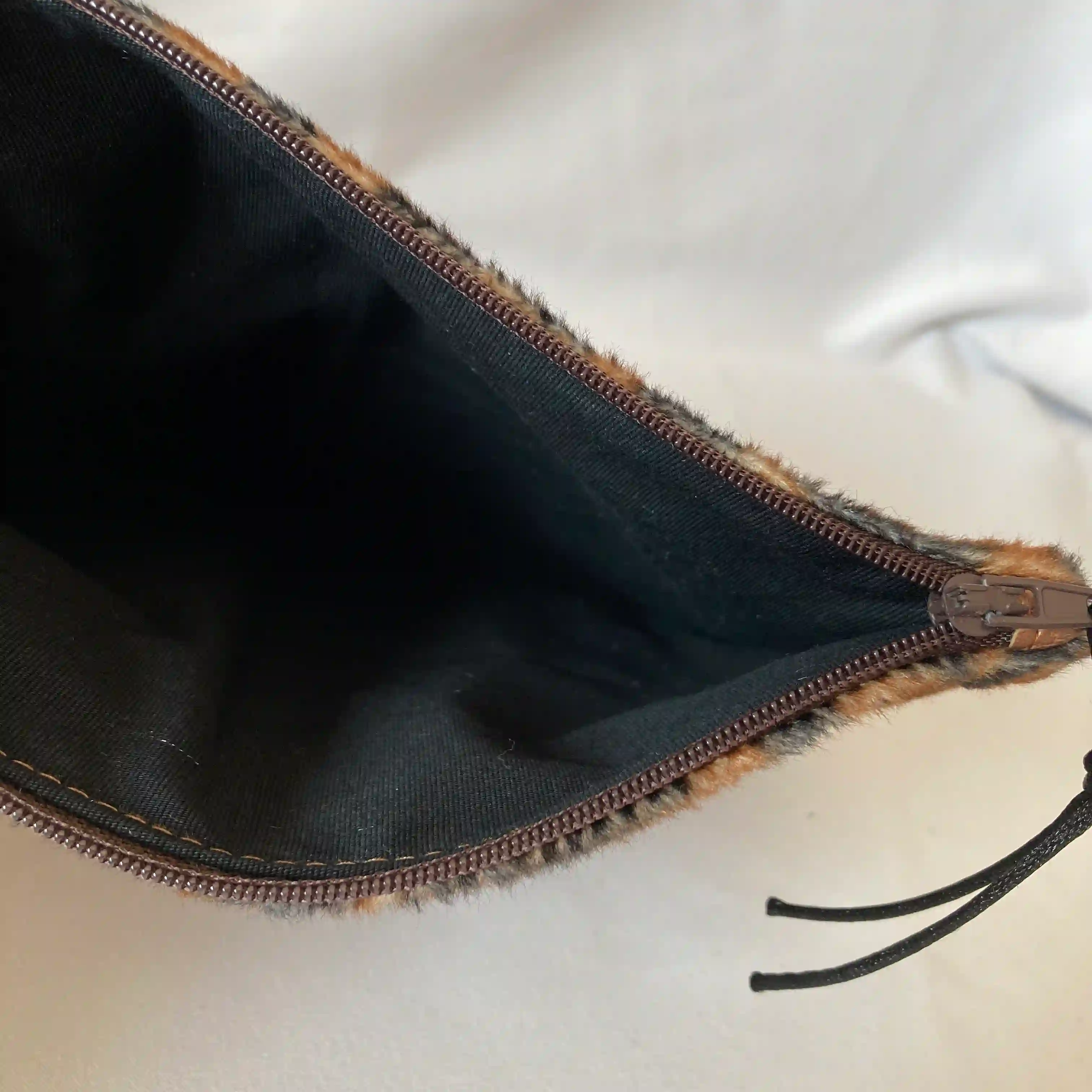 Trousse Léopard cuivré 2