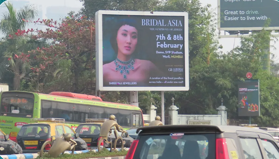 The same Bridal Asia site running a different jeweller partner creative