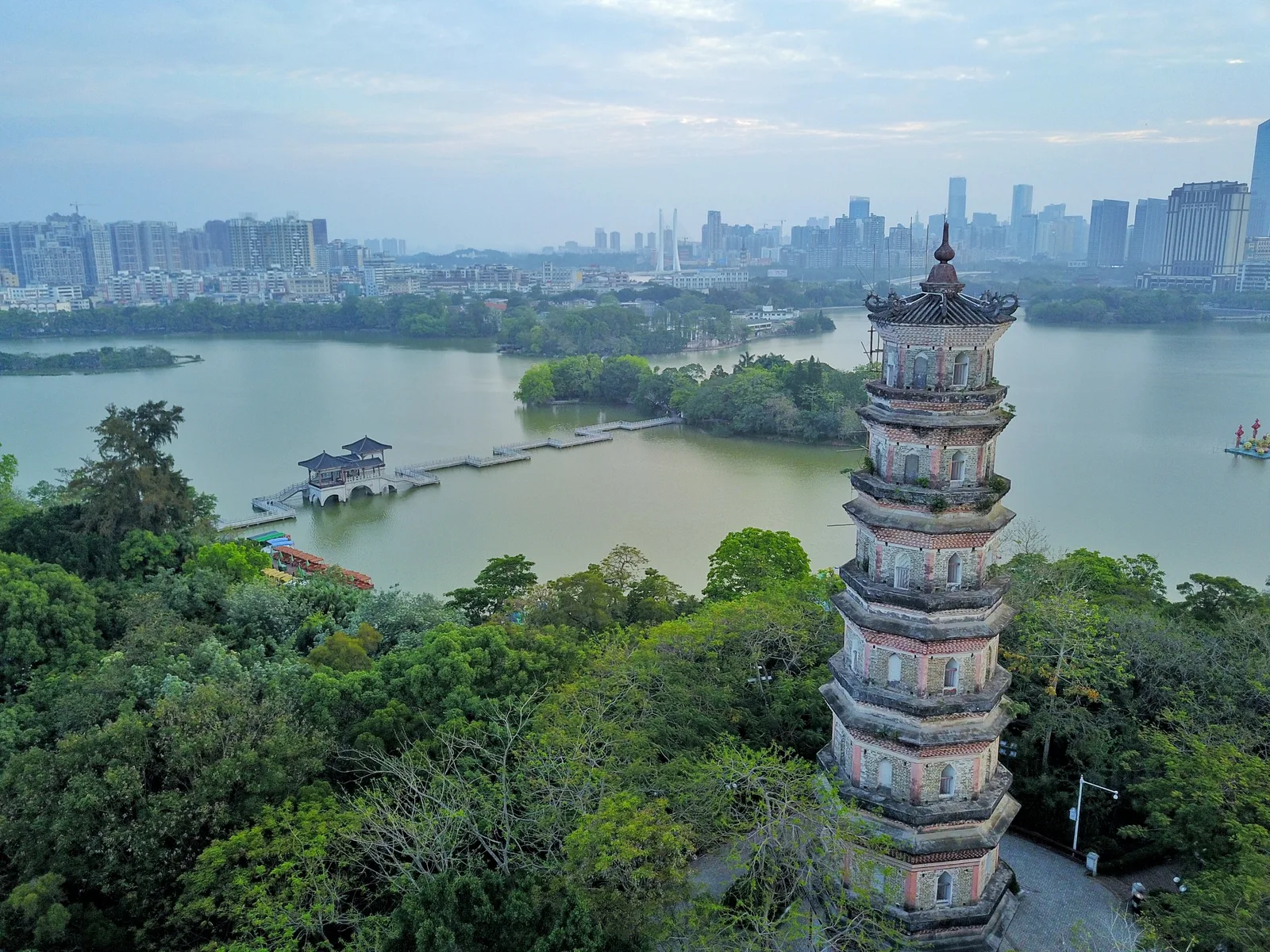 Аренда авто с водителем — Shenzhen City