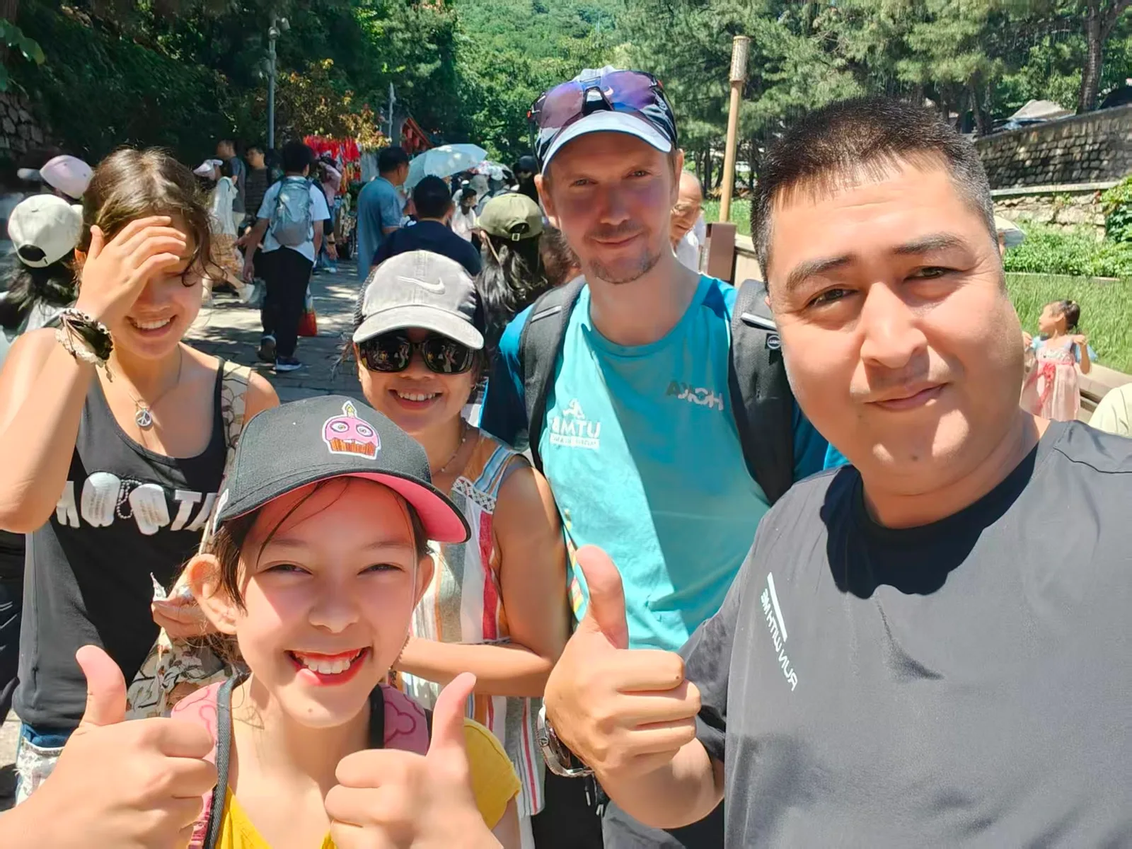 Аренда авто с водителем — Chengde City