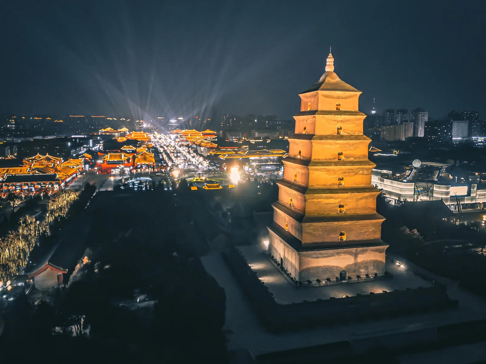 Аренда авто с водителем — Xi'an