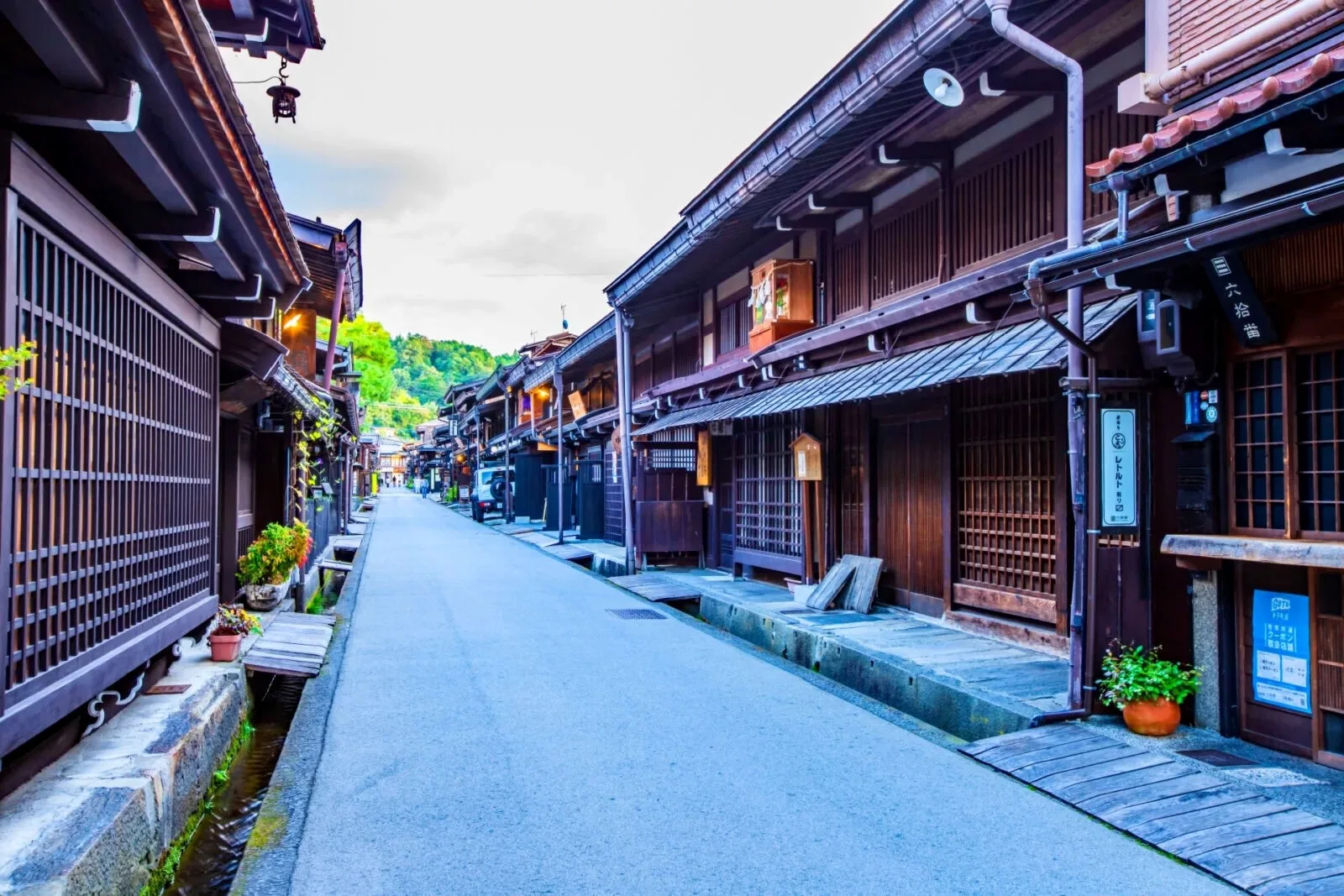 Аренда авто с водителем — Takayama