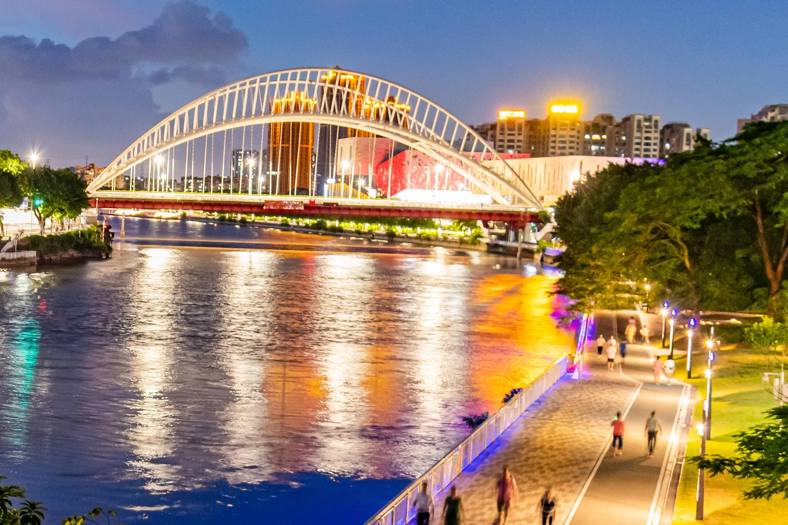 Аренда авто с водителем — Jiangmen City