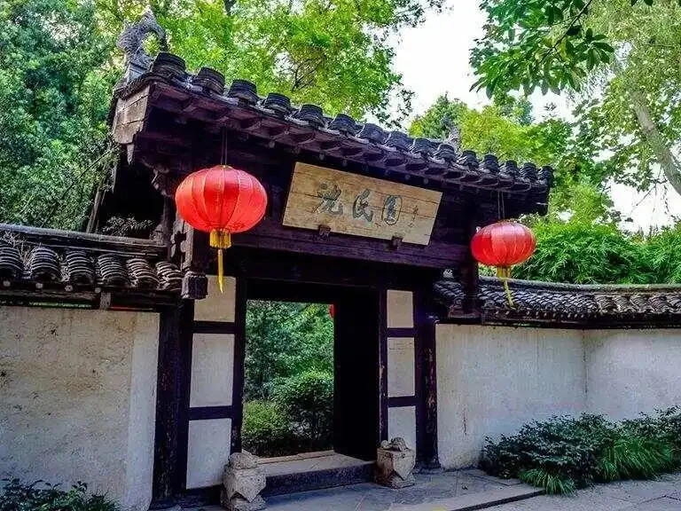 Аренда авто с водителем — Shanghai
