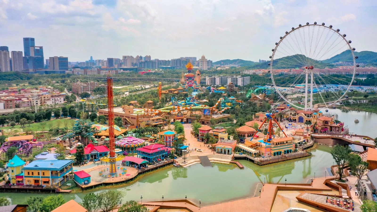 Аренда авто с водителем — Foshan City